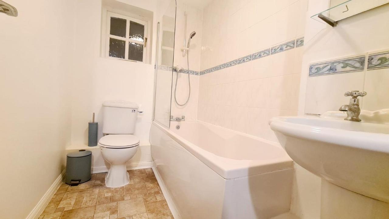 Lovely Double Room With En-Suite In Greenwich Londra Exterior foto